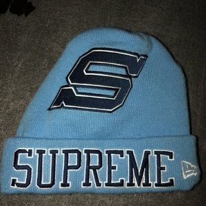 Supreme winter hat